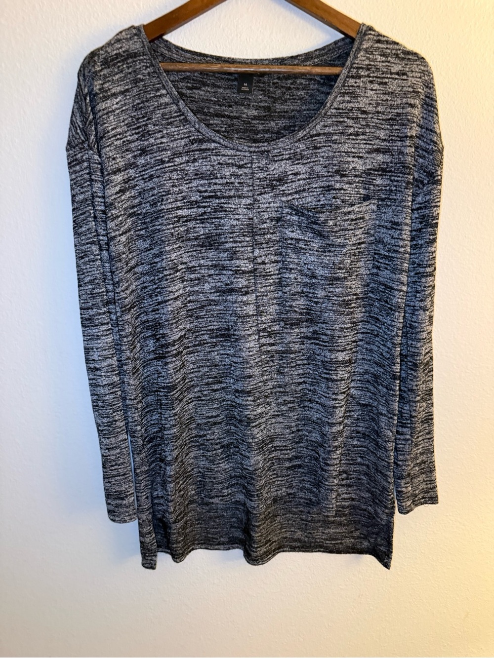Banana Republic Marled Black and White Long-Sleeve Scoop Neck Top